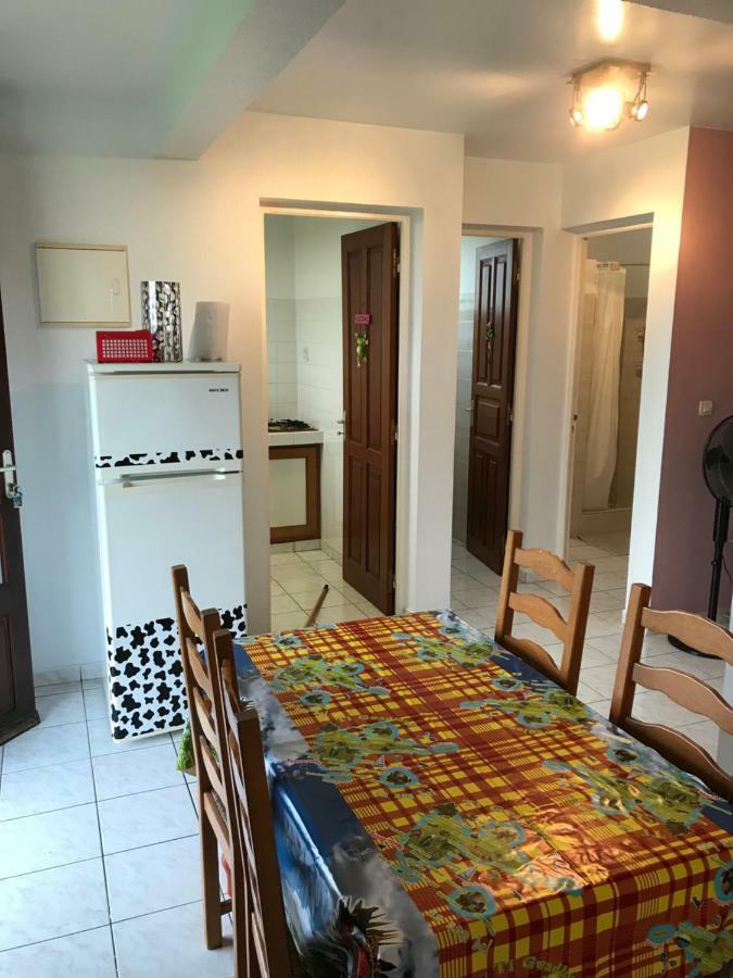 Le Repaire Des Caraibes Appartement Trois-Rivières Buitenkant foto